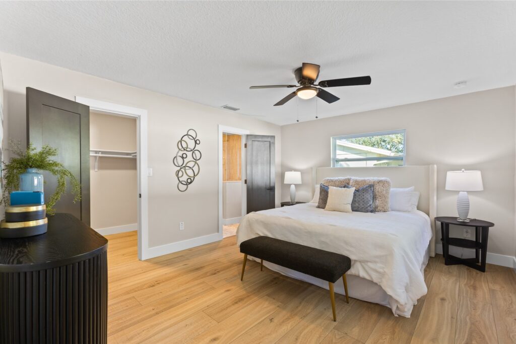 6135 Tanglewood Dr ne-20