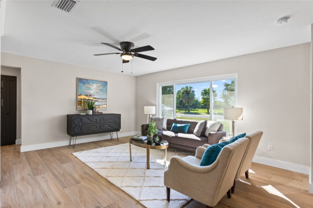 6135 Tanglewood Dr ne-26